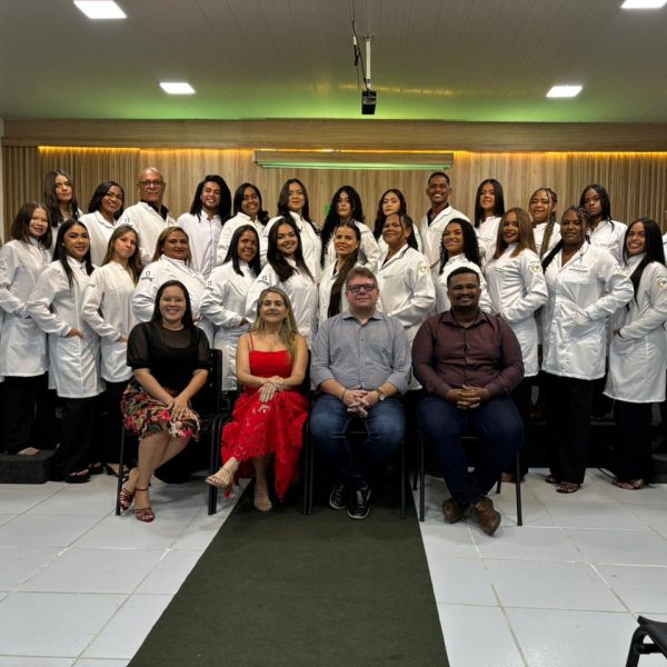 Cerimônia do Jaleco marca nova etapa para a Turma 50 de Técnico em Enfermagem