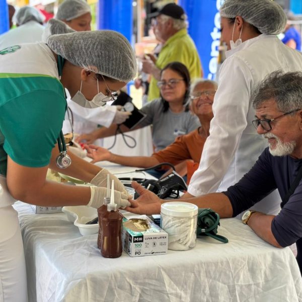 Evento externo leva saúde e conhecimento à comunidade durante a Semana da Enfermagem